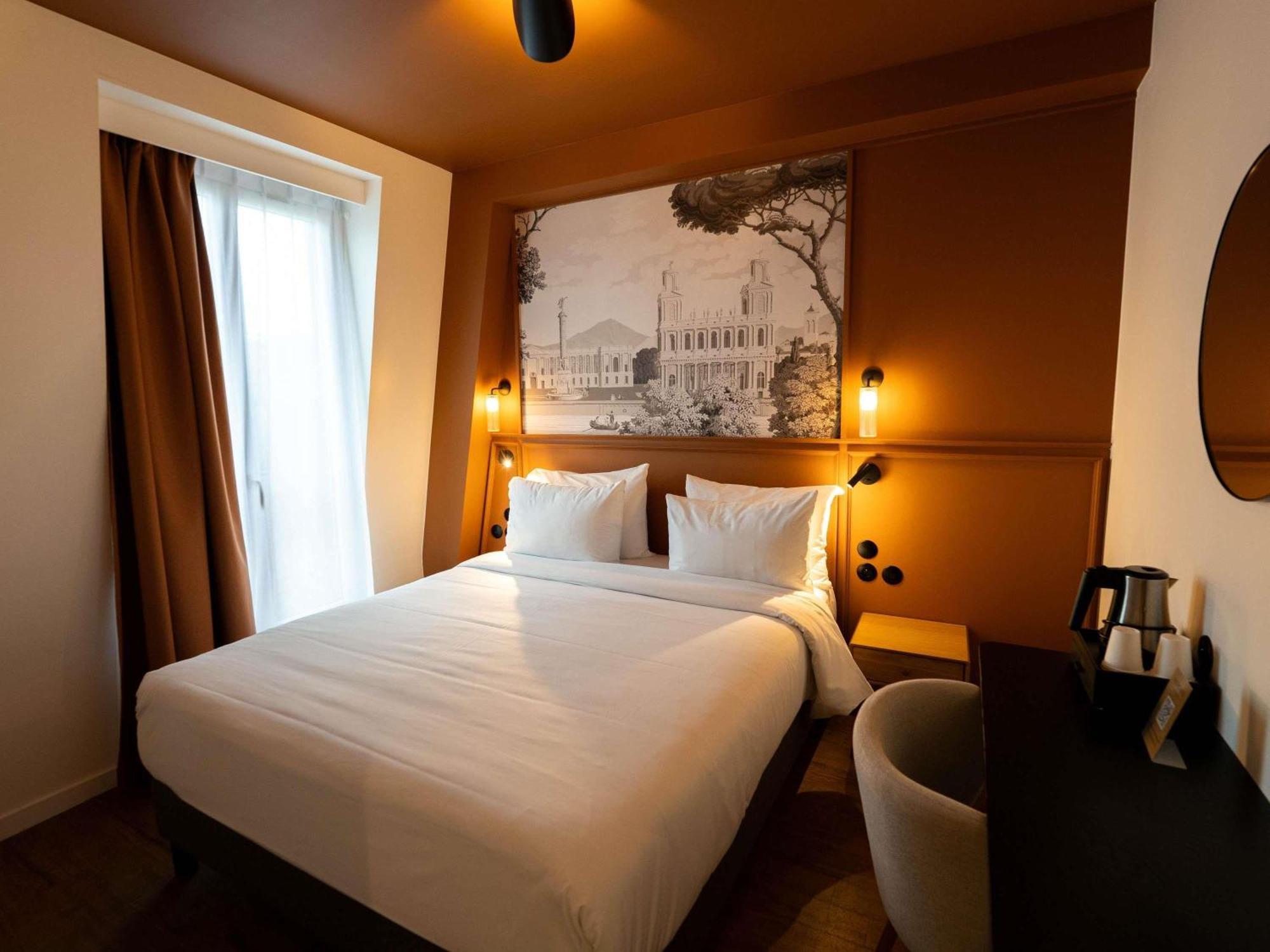Mercure Bastille Marais 4*